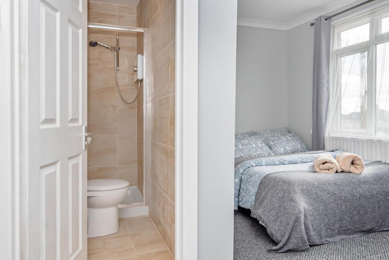 Shirley House 2, Self Catering Guest House, Self Check In, Smart Locks, 10 Min Walk To Southampton General, Aspire And Princess Anne Hospitals, Access To Fully Equipped Kitchen, Excellent Transport Links, Ideal For Longer Stays And Hospital Shifts Экстерьер фото